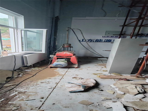 东安地基基础下沉墙体裂缝加固注浆顶升施工